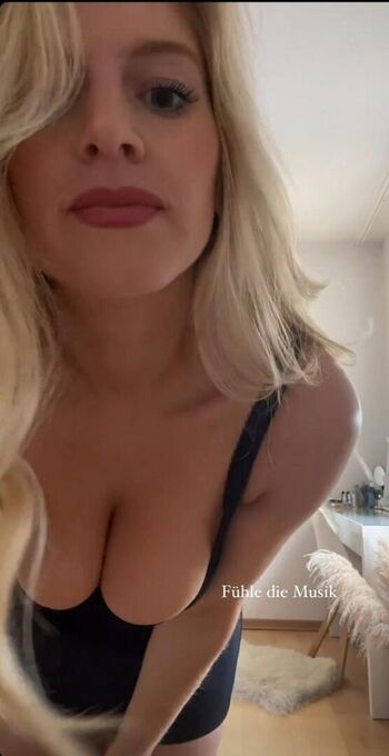 Adore Sophia
