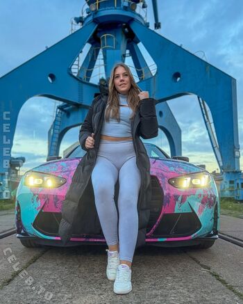 Anastasia_rose_official