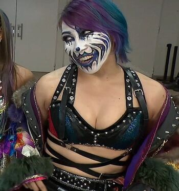 Asuka WWE