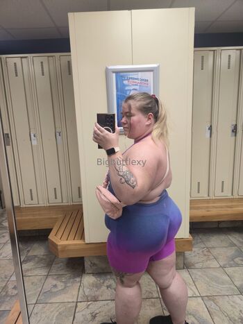 bigbuttlexy