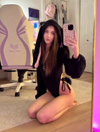 BunnyGirlBree