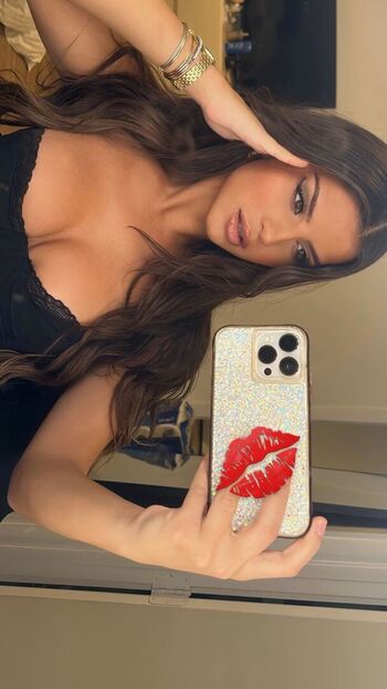 Caitlin strezovski. Caitlinstrez