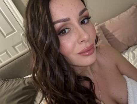 Chanelle Hayes
