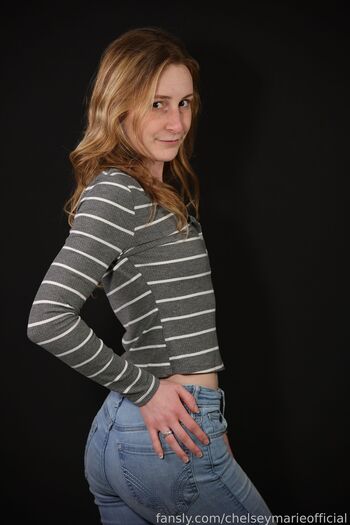 chelseymarieofficial
