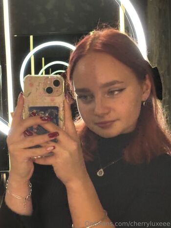 cherryluxeee