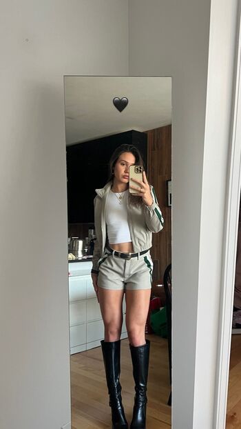 Courtney Sarault
