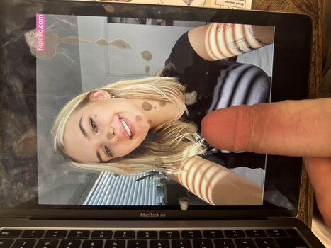 Cum Tribute