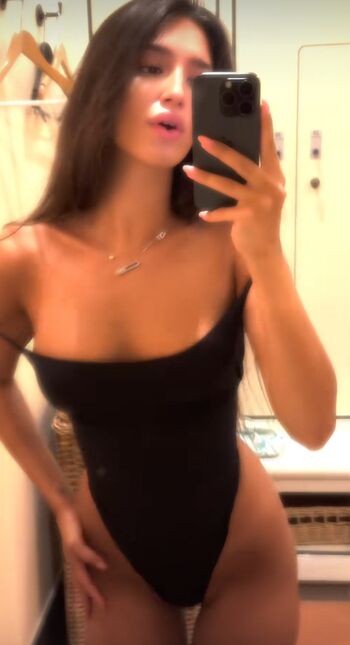 Djina Dzinovic