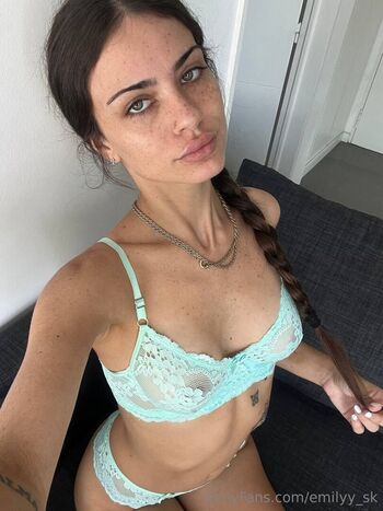 emilyy_sk