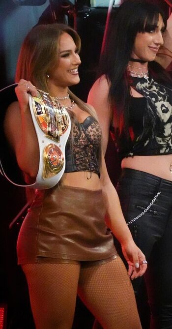 Fallon Henley (WWE)