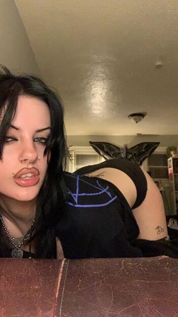 Fifi_SoFreaky
