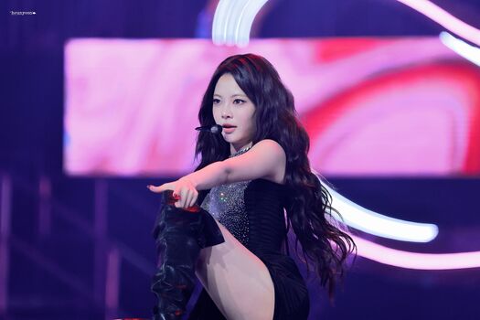 Hong Eunchae 홍은채 | LESSERAFIM