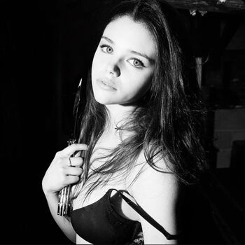 India Eisley