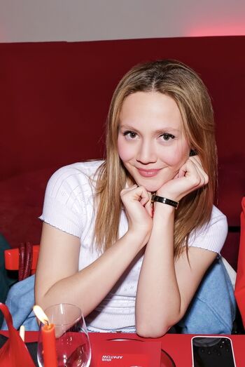 Iris Apatow