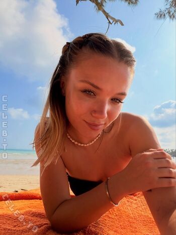 Julia Beautx