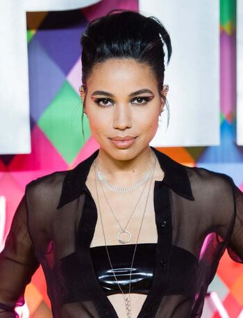 Jurnee Smollett-Bell