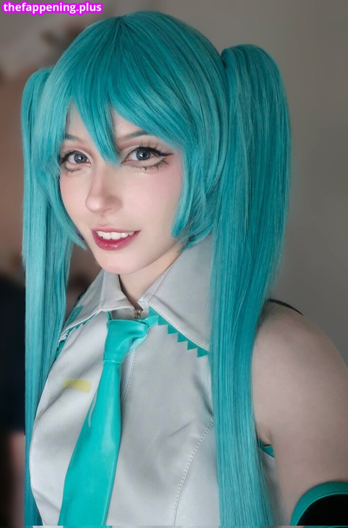 Kiki Glitter Cosplay