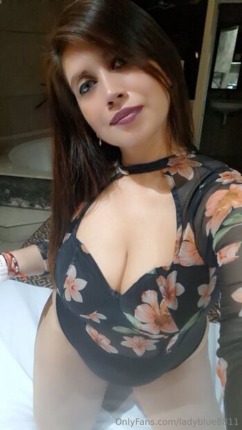 ladyblue8811