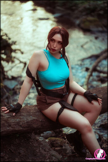 Lara Croft Cosplay