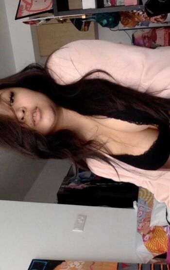 lilasianthiccie