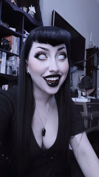 lilythelincoln