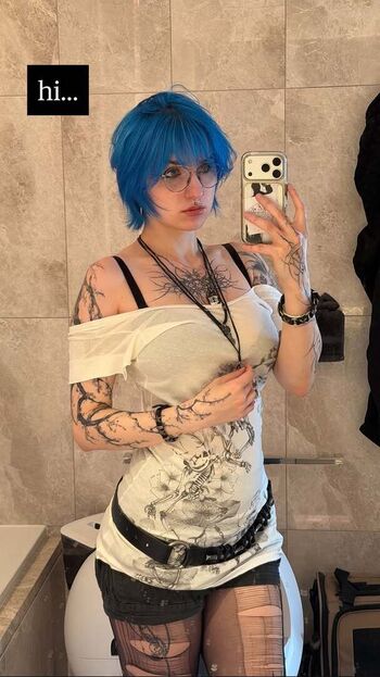 Lyra Crow