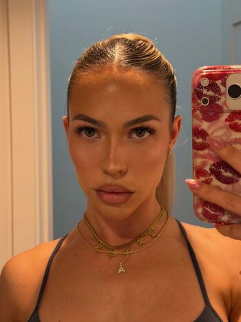 Maxxine Dupri