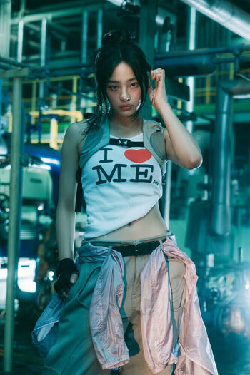 Minji (NewJeans)
