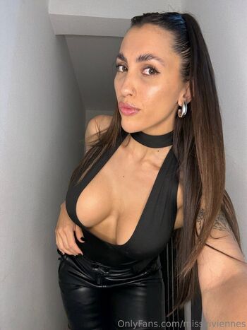missviviennes