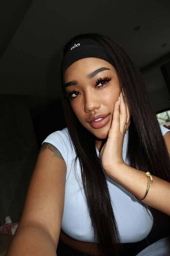 moji_.xx