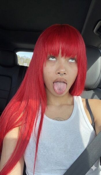 Molly Santana