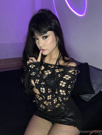 moongirljaz
