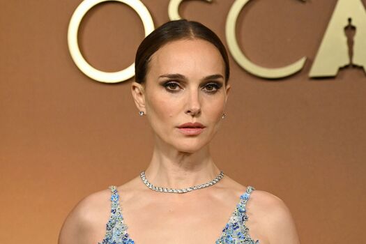 Natalie Portman - Simp Chat