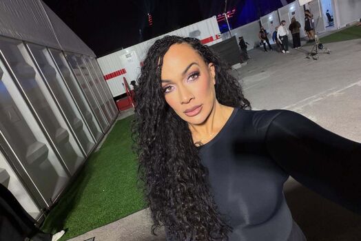 Nia Jax