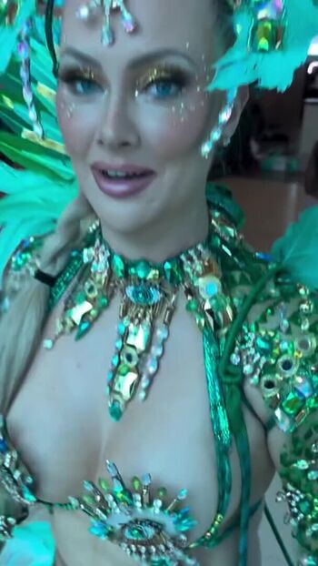 Nicole Arbour