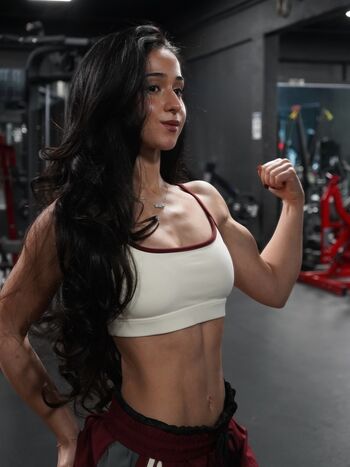 Nona Bayat