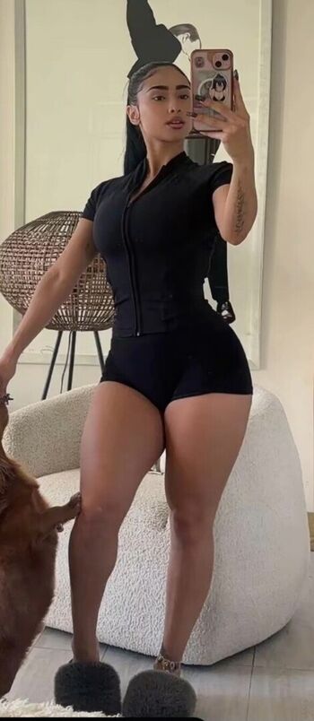 Paloma Mami