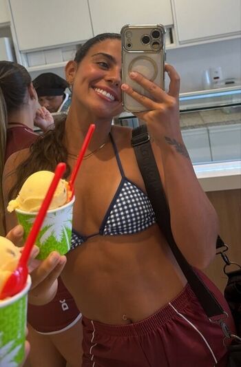 Paula Nobre