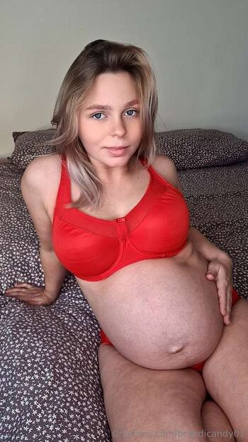 pregnant_brandi