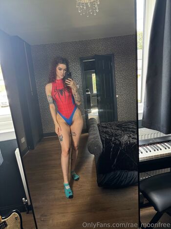 rae_moonfree