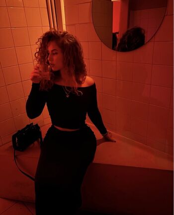 sarah_javorska