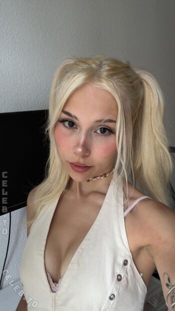 Sarahtoninx9_