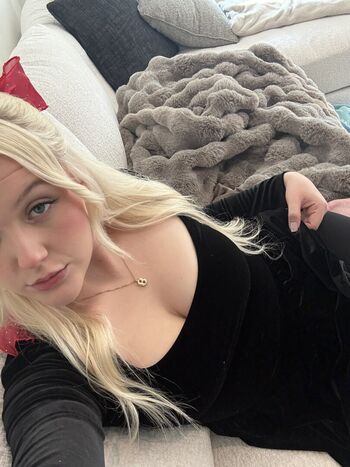SnowBunnyBby
