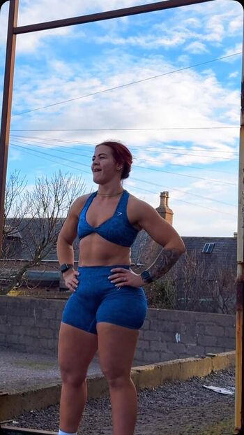 Strong AND Curvy Women