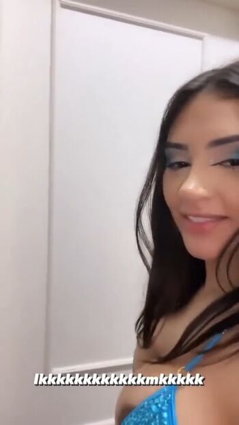 Taina Costa