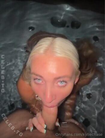 urefavoriteblondevip