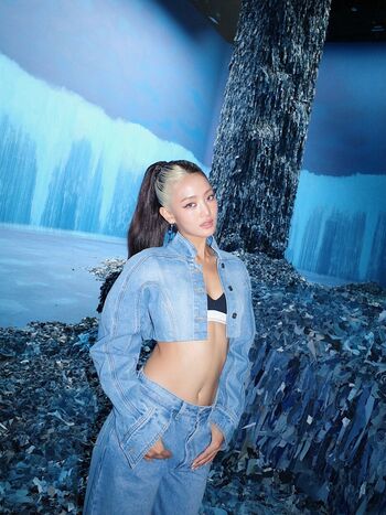 WomenK-pop