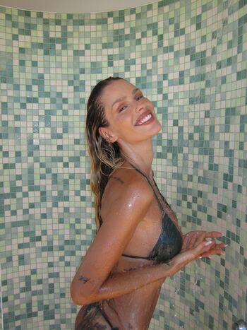 Yasmin Brunet